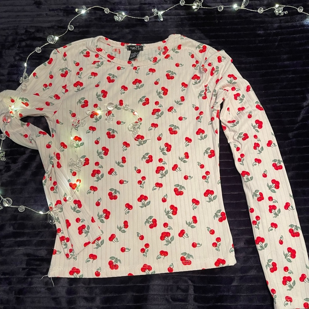 Rue 21 small fitted cherry 🍒 print long sleeve t-shirt